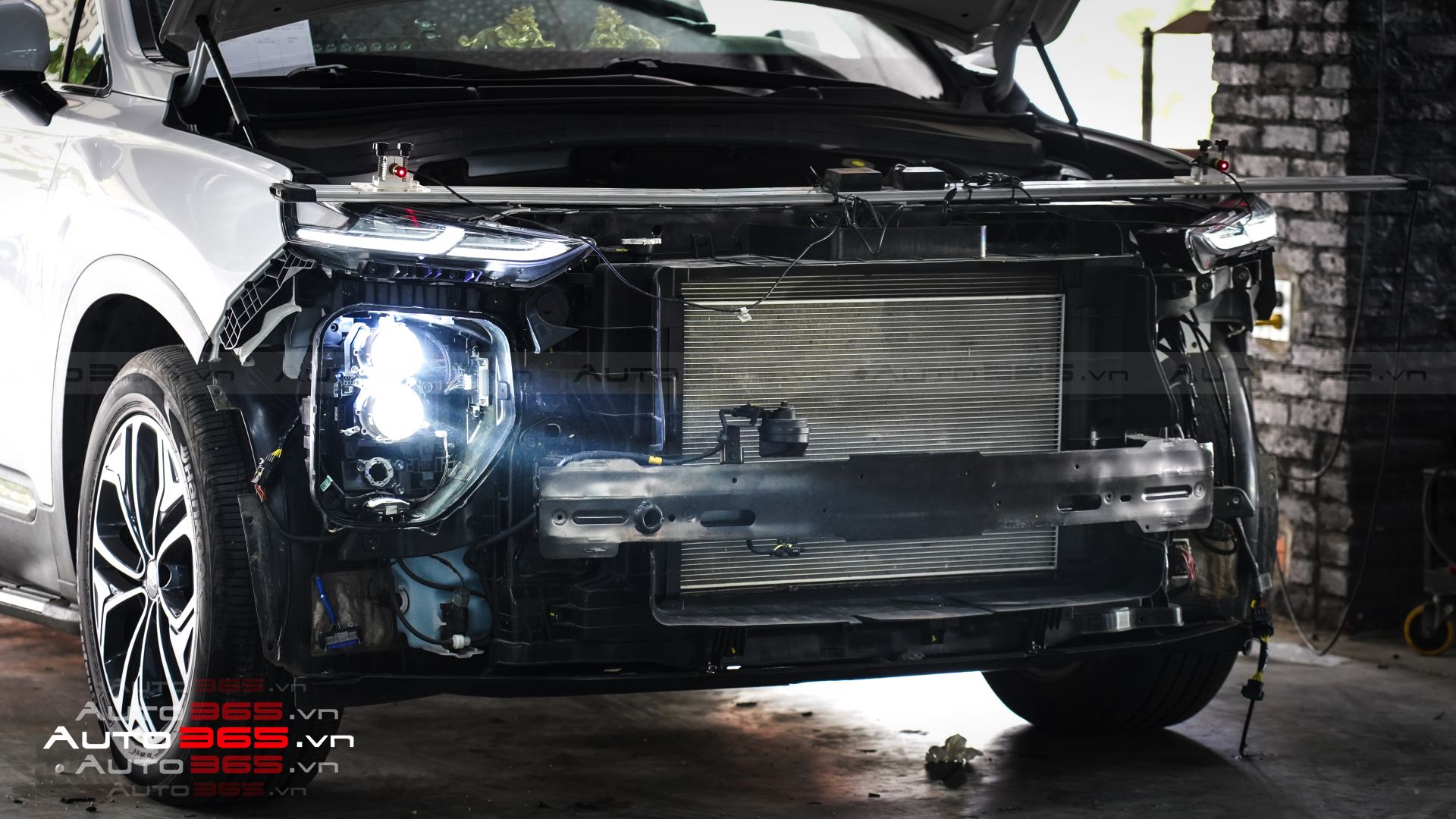 Độ đèn Hyundai Santa Fe (6)