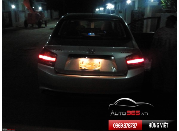 ĐÈN LED BIỂN SỐ Ô TÔ