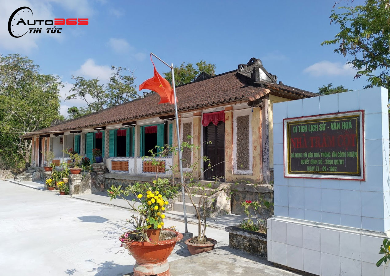 nhà cổ trăm cột