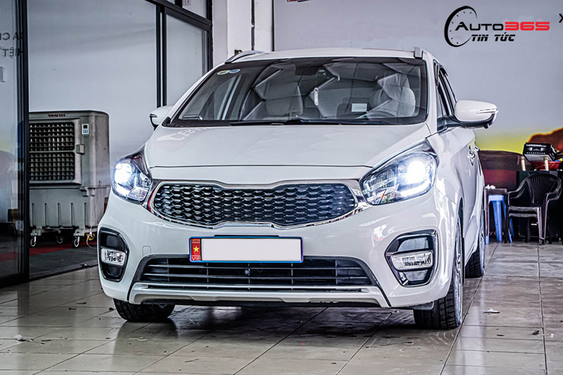 BI LED TITAN BLACK & BI LED TITAN GOLD 2.0 CÓ GÌ KHÁC NHAU