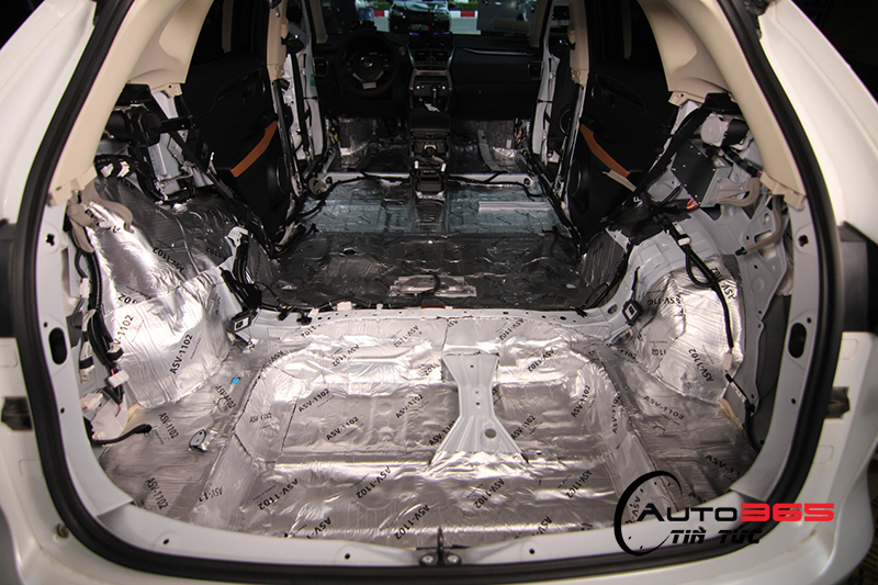 thi công ốp cách âm Hitta ASV-1102 cho ô tô