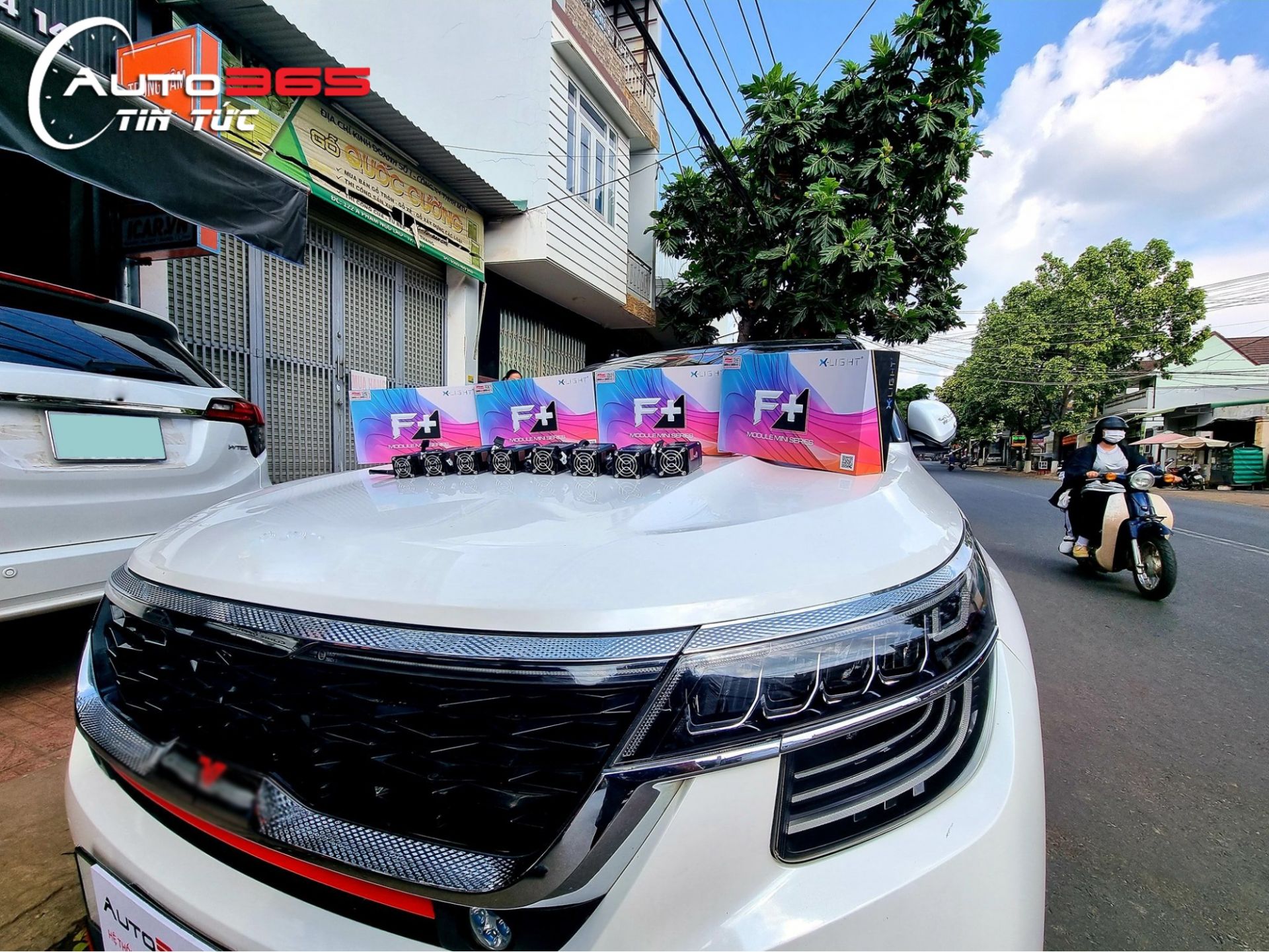 Seltos độ 4 cặp đèn X-Light F+ Pro kích thước 1.8 inch