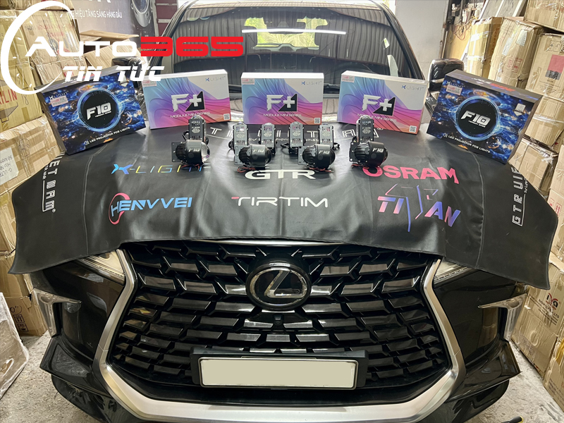 Lexus LX570 Super Sport nâng cấp combo ánh sáng nhà “X-Light”