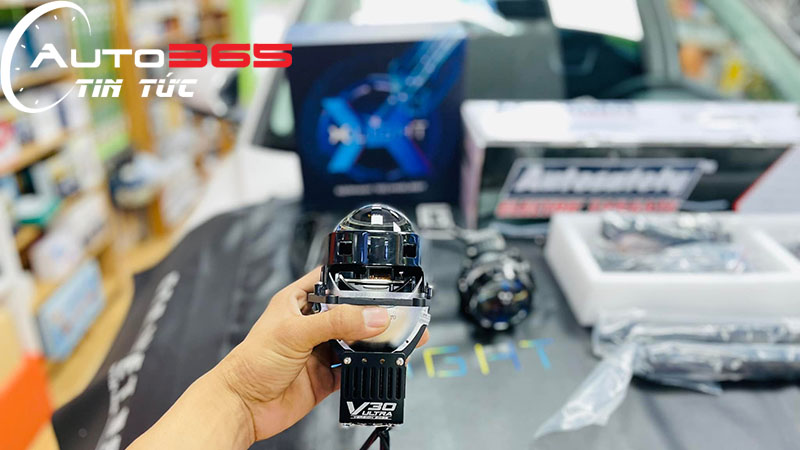 Xế “Hot” Hyundai Tucson 2022 sánh đôi cùng Bi LED X-Light V30 Ultra