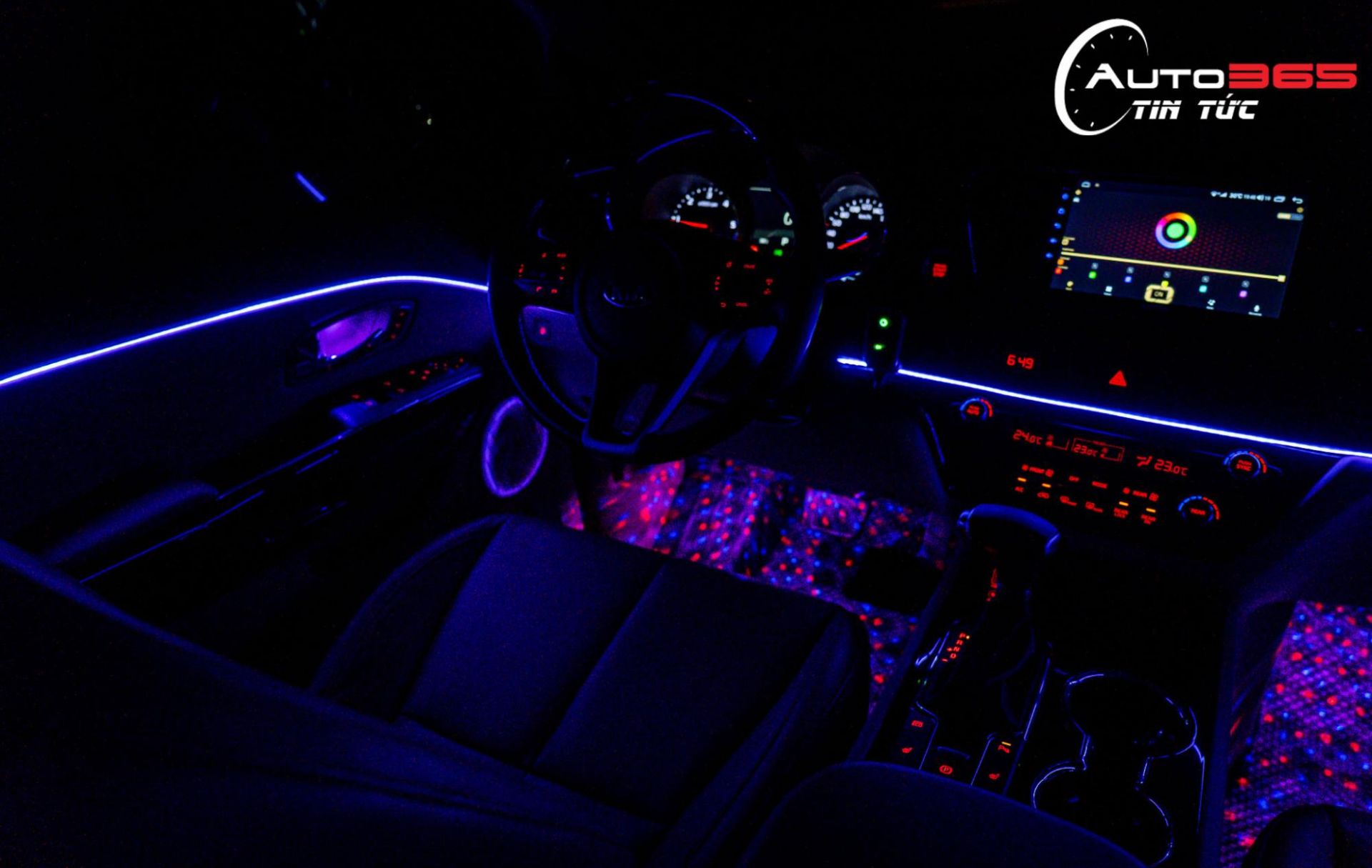 không gian sống ảo sinh động hấp dẫn lôi cuốn với những chấm led nhỏ rải khắp sàn xe