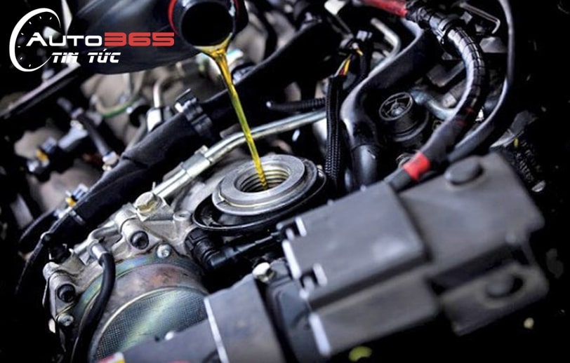 KHI NÀO NÊN THAY NHỚT CHO XE Ô TÔ LÀ HỢP LÝ?