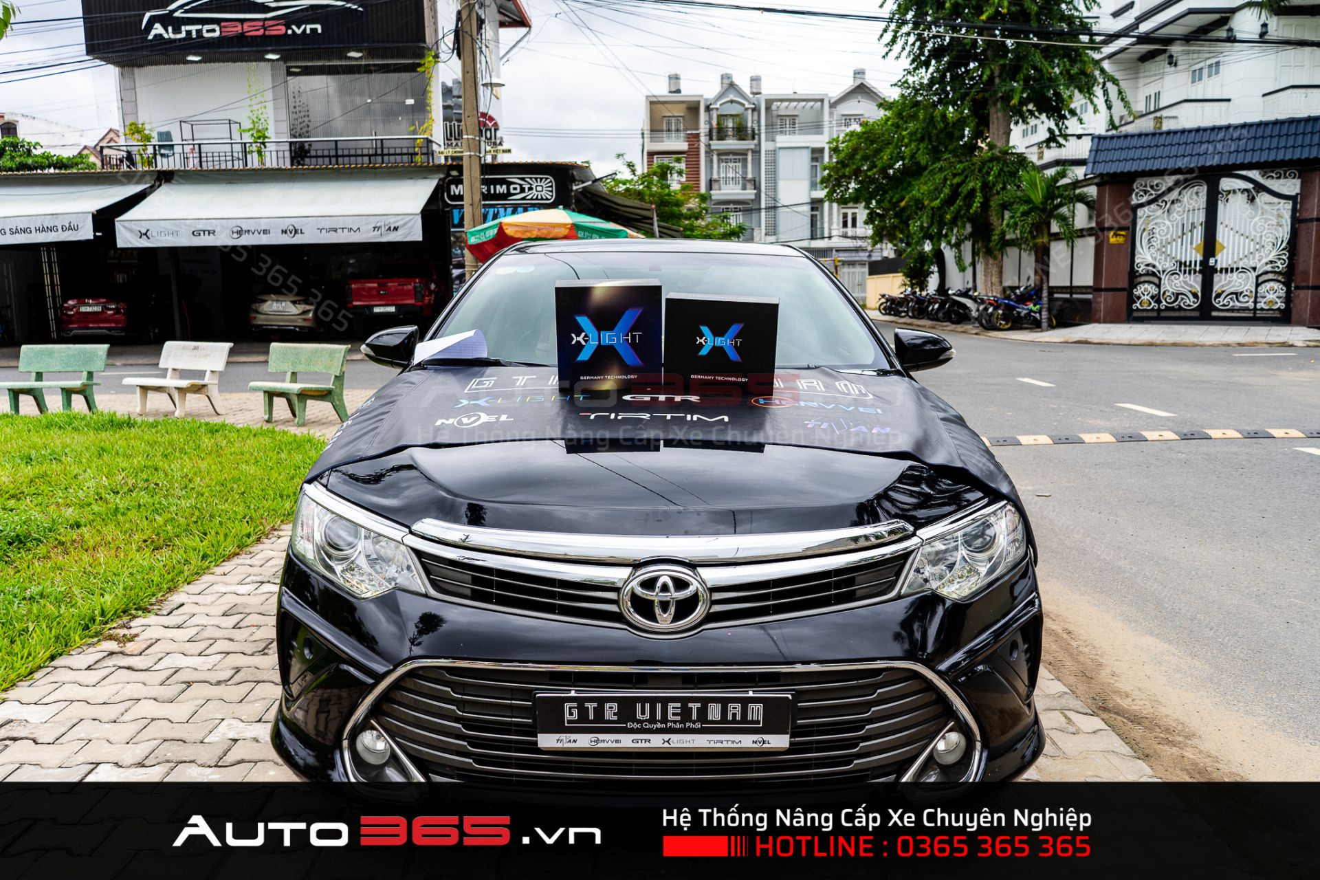 Toyota Camry Tăng Sáng Với Độ Bôi Bi Laser X-Light V20L và V30L