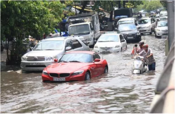 Những lưu ý để bảo vệ xe ô tô trong mùa mưa