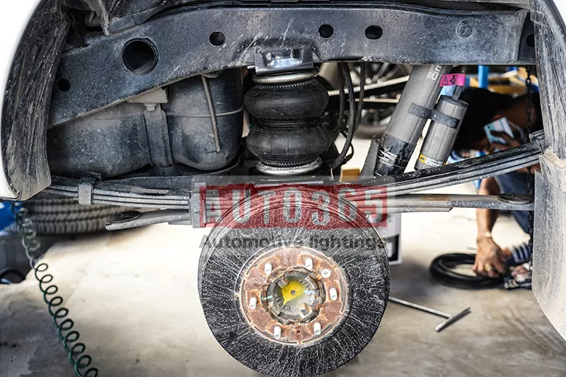 LẮP BẦU HƠI AIRBAG MAN CHO XE BÁN TẢI FORD RANGER BI-TURBO - Hình 1