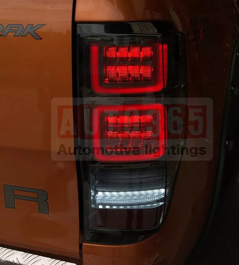 ĐÈN HẬU RANGER 2012-2018 MẪU LAND ROVER DISCOVERY - Hình 1