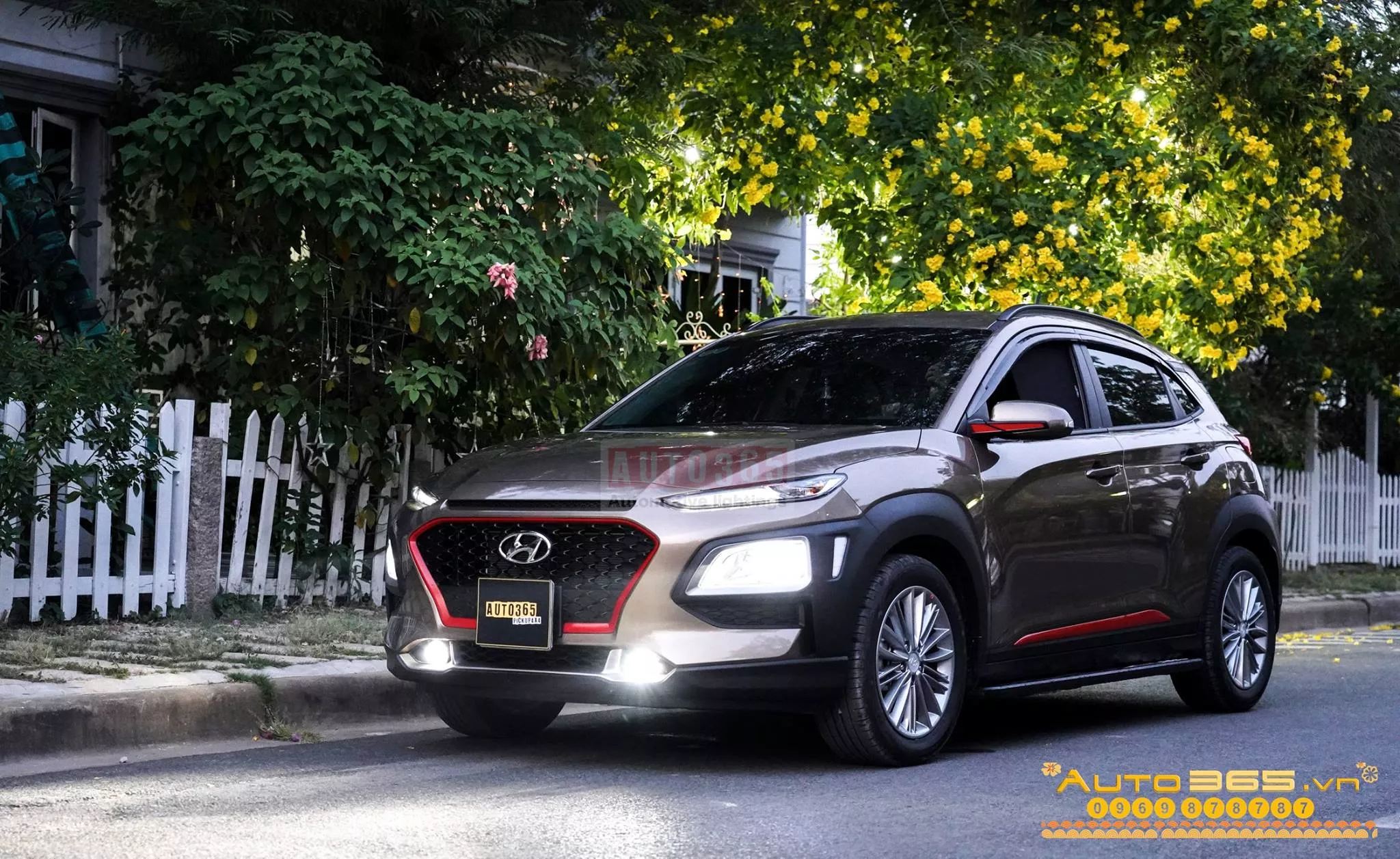 HYUNDAI KONA nâng cấp bi xenon GTR Premium tăng sáng 180%