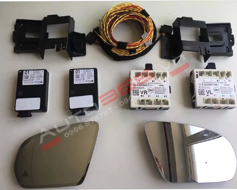 BỘ CẢNH BÁO ĐIỂM MÙ TRÊN GƯƠNG MERCEDES C CLASS - Hình 1