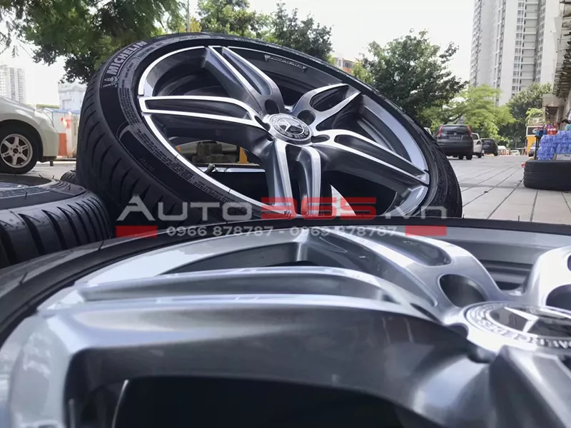 Mâm Mercedes AMG C Class - Hình 1