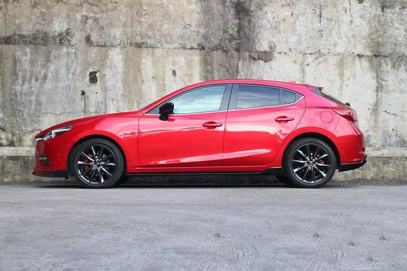 Nâng cấp BODYLIP phong cách nhẹ nhàng cho MAZDA 3 HATCHBACK - Hình 1