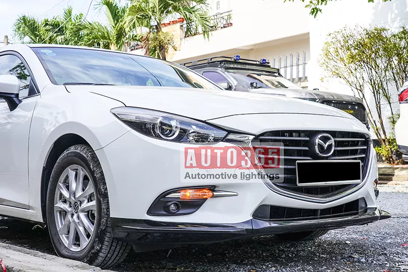 Ốp lip trước Mazda 3 2017 màu carbon - Hình 1