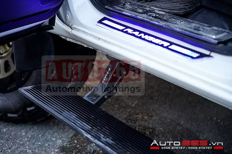 Bệ bước điện E-board cho Ford Ranger Bi-turbo - Hình 1