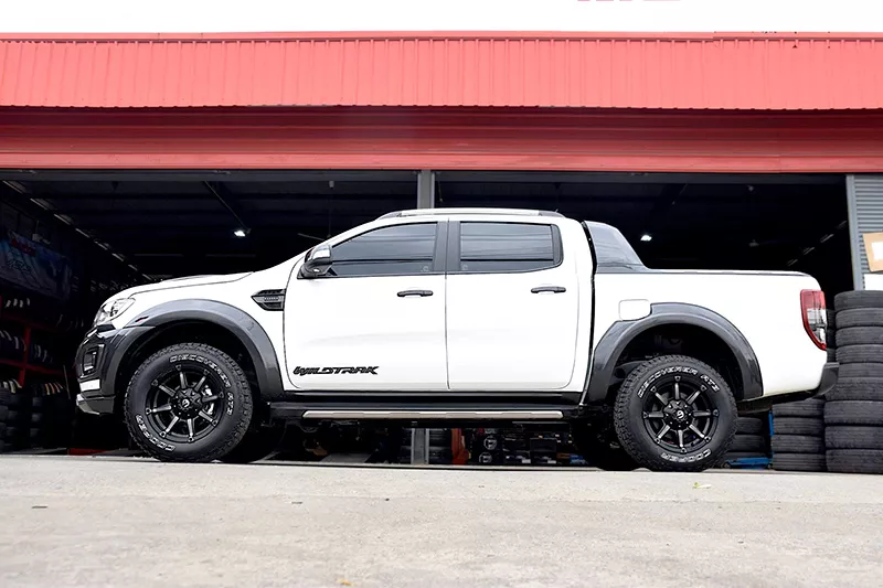 Độ body kit Ativus cho Ranger Bi turbo - Hình 1