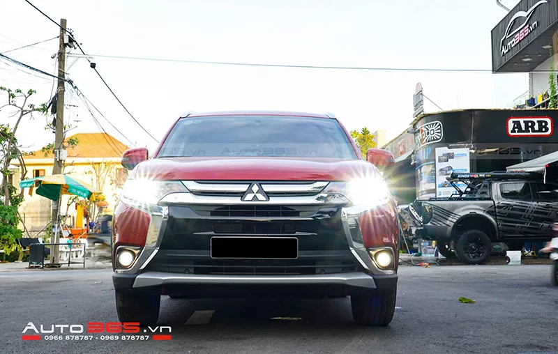 Soi bản độ Ranger Raptor 2019 hầm hố Màu Xám cực hiếm tại TP HCM