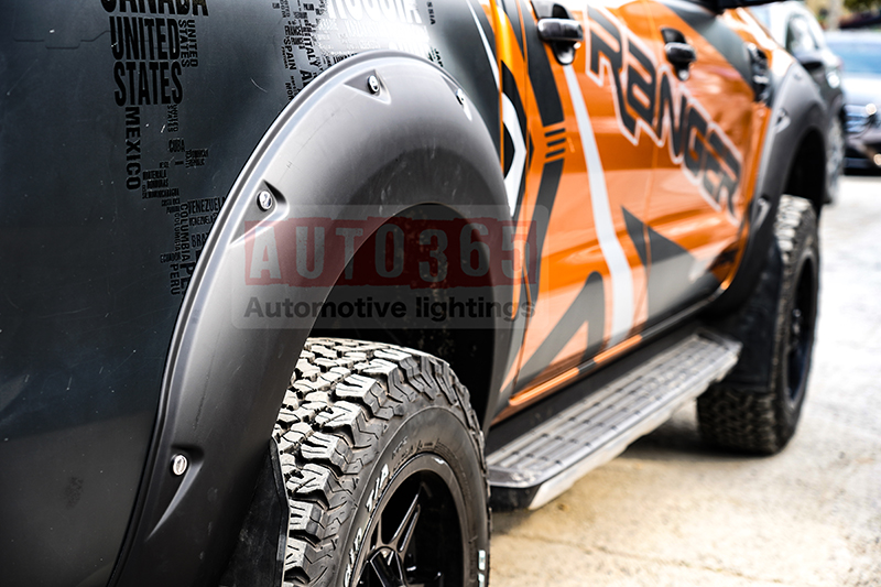 Ốp viền cua lốp có đinh cho Ford Ranger Bi-turbo