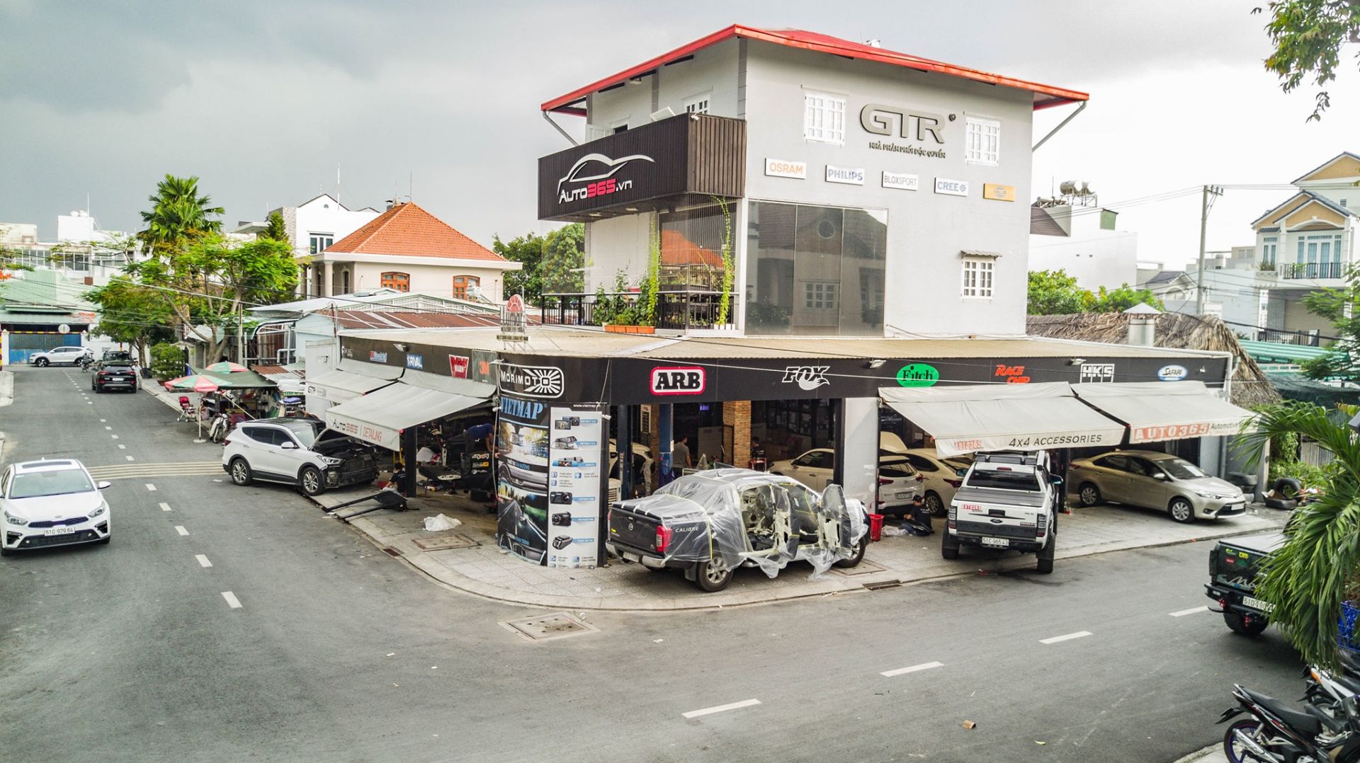 Có phải hệ thống Auto365 chỉ có mỗi dịch vụ độ đèn xe hơi hay không?