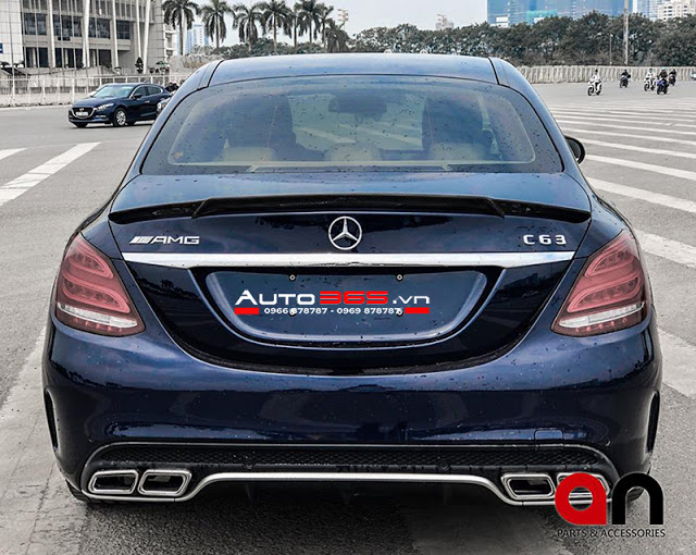 Mercedes C63 Amg (9)
