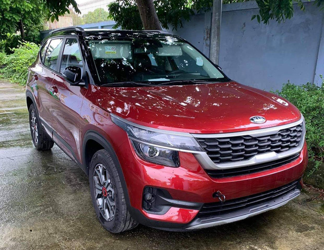 KIA Seltos bản Deluxe với màn hình audio “có như không”