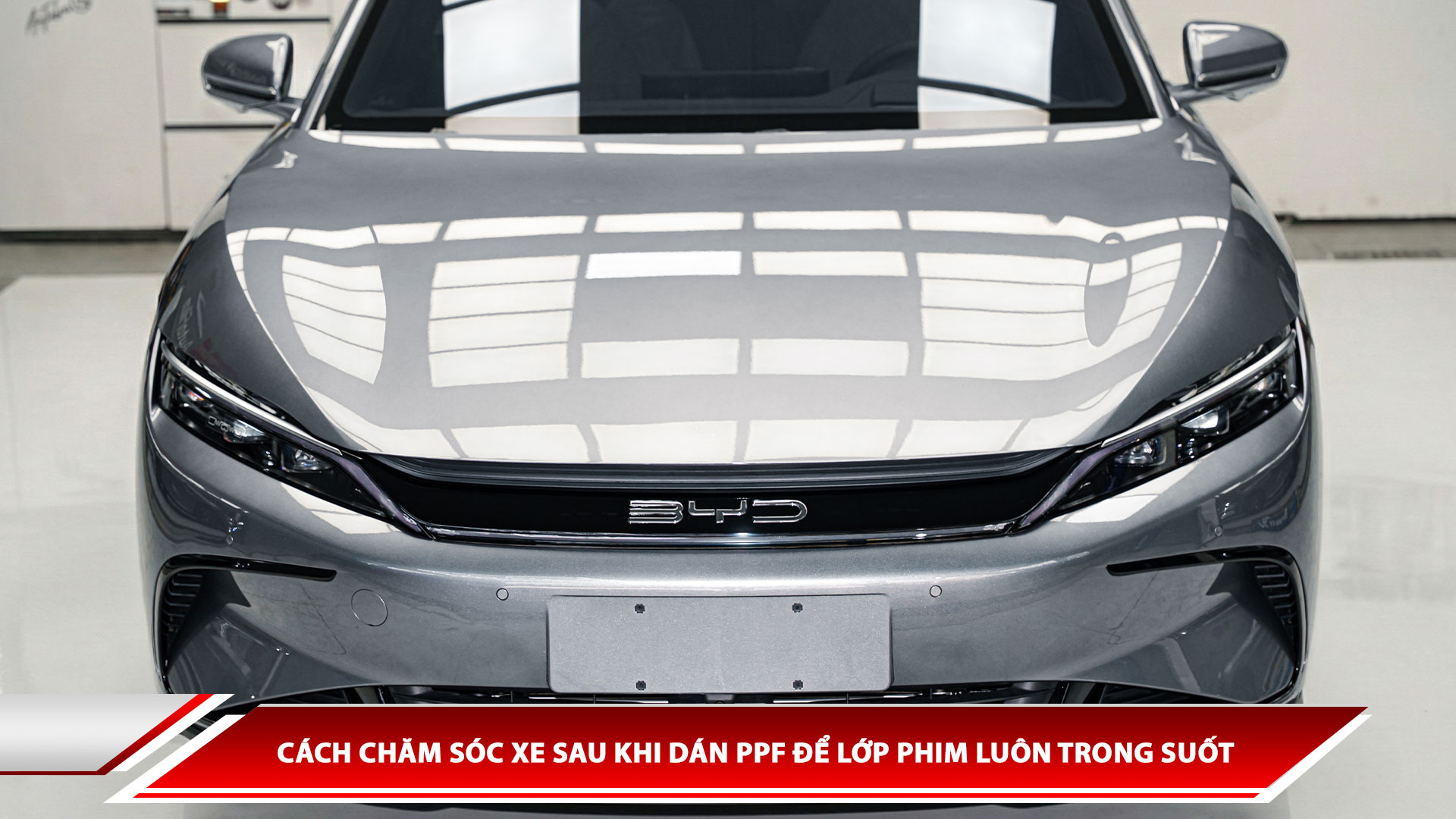 Cách chăm sóc xe sau khi dán PPF để lớp phim luôn trong suốt.