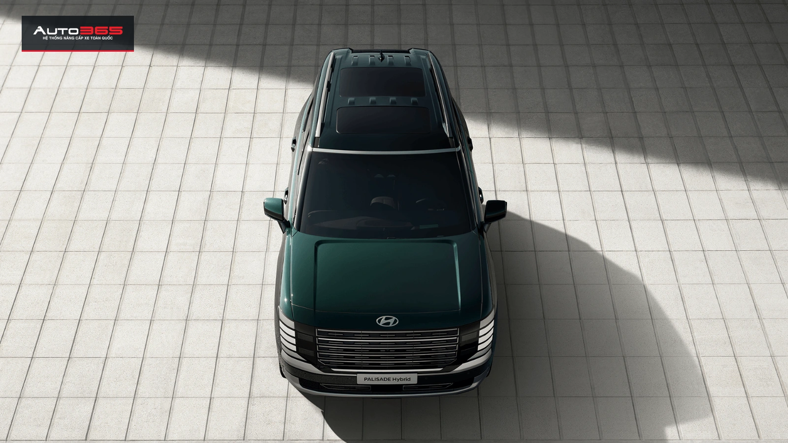 Ảnh nguồn Hyundai thể hiện vùng kính trên nóc Palisade Hybrid; cần chốt riêng phạm vi cửa sổ trời khi hỏi gói phim.