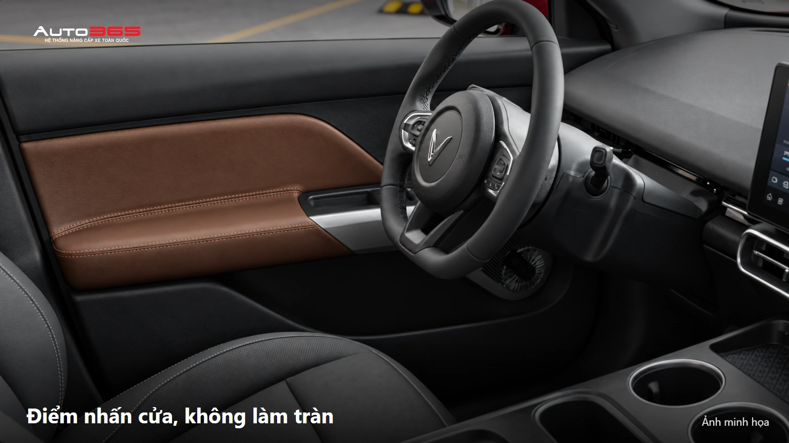 Source-based mockup điểm nhấn bọc màu tại mảng cửa VF MPV 7, giữ tay nắm và các phím.