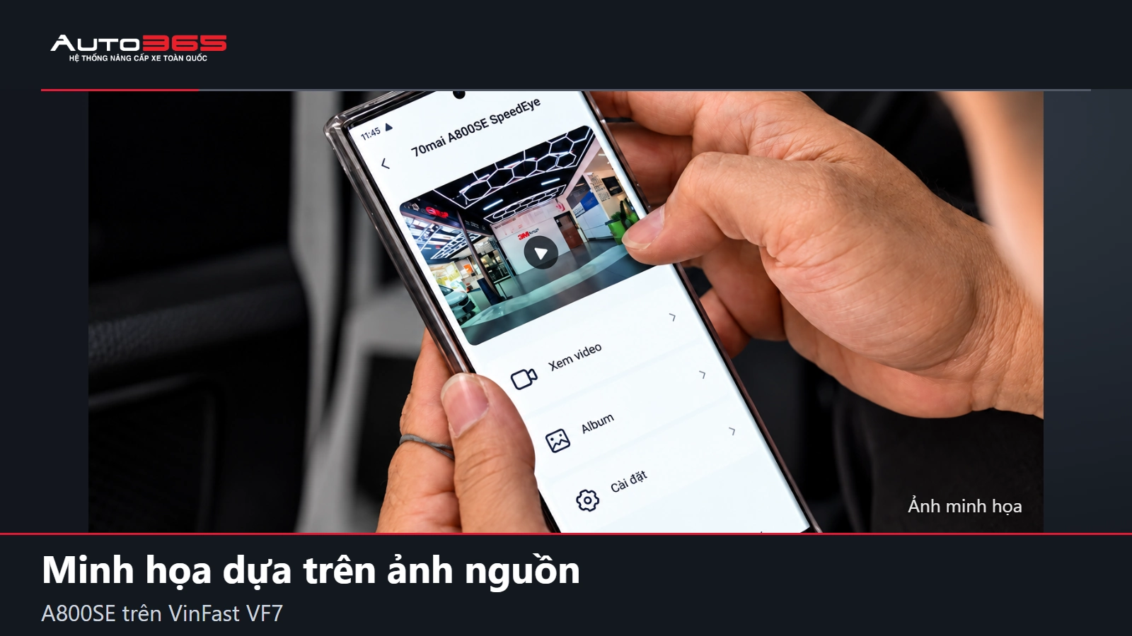 Ảnh minh họa phục hồi bằng AI: Kỹ thuật viên xem hình ảnh qua App 70mai trên điện thoại