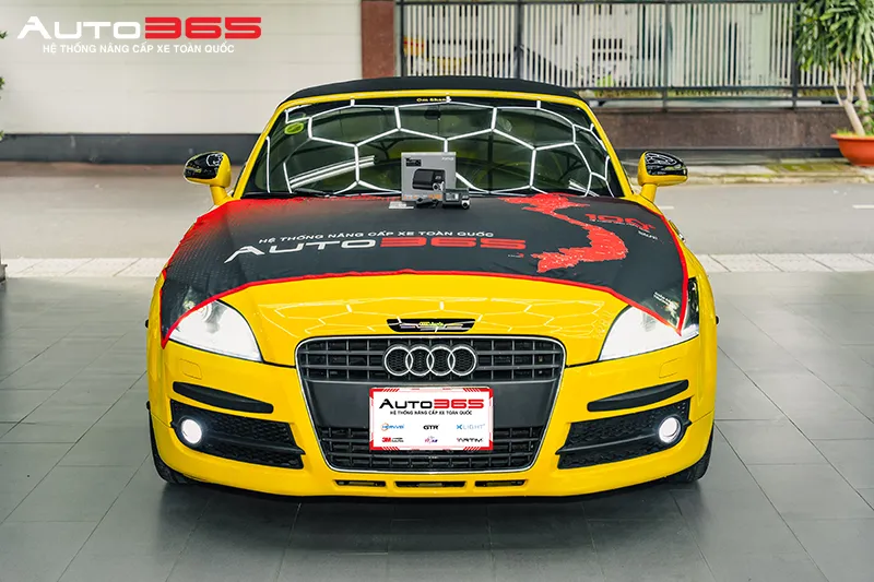 Audi TT Roadster 2014 tại Auto365 trong ca lắp camera hành trình 70mai A800SE