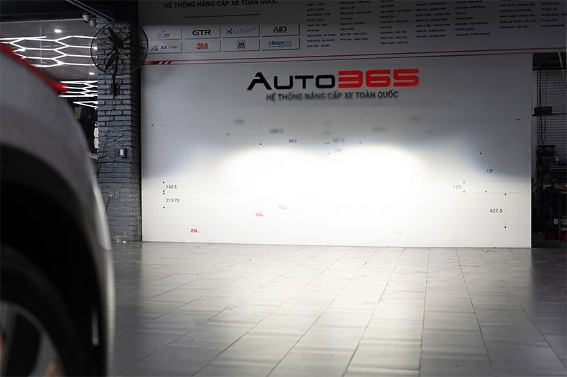 Auto365vn Anh Sang Pha X Light V20l Quantum Vf8jpg Img 6a45ec0f1c91d2.20740933 Auto365vn