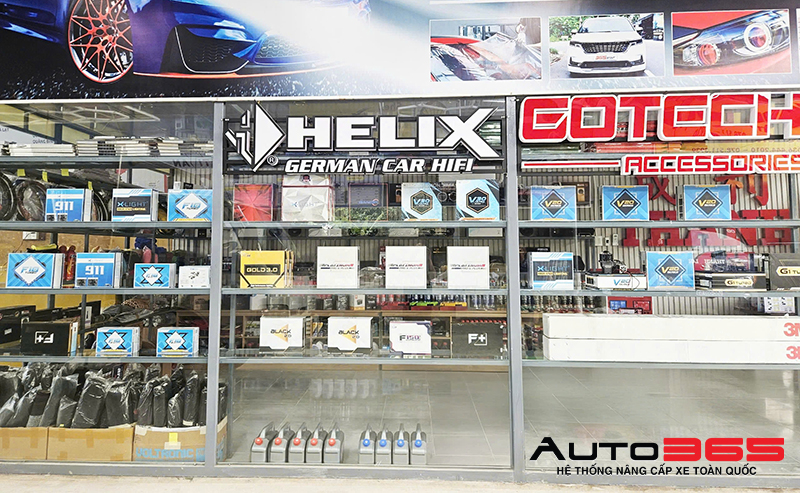 Khu vực trưng bày sản phẩm của Auto365 Hậu Giang