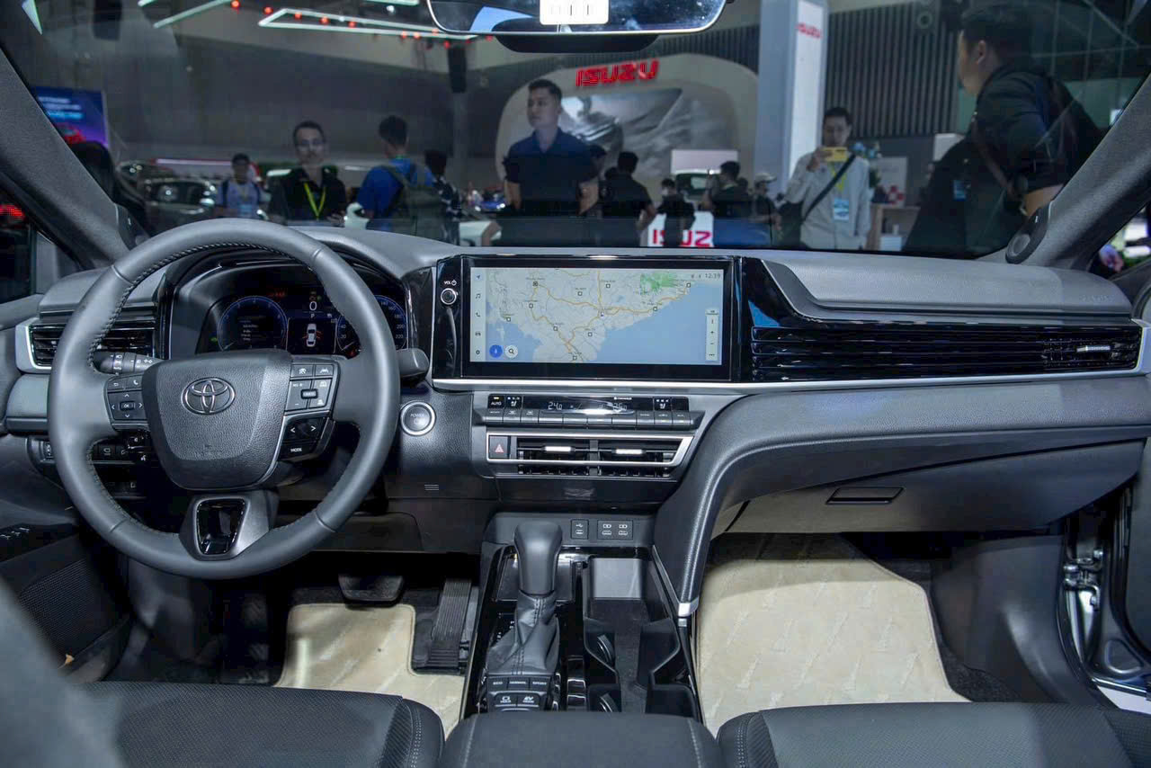 bang-gia-xe-o-to-toyota-thang-10-1.jpg