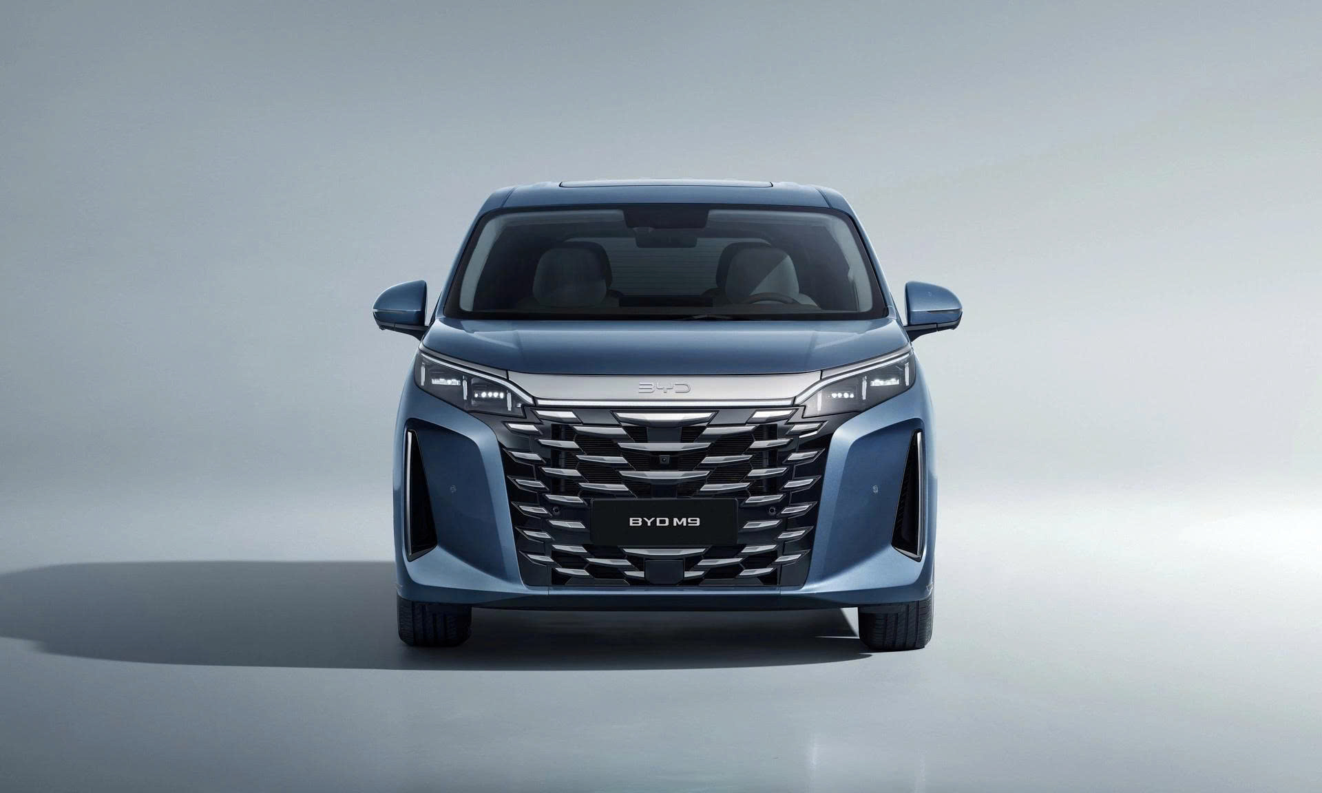 byd-m9-1.jpg