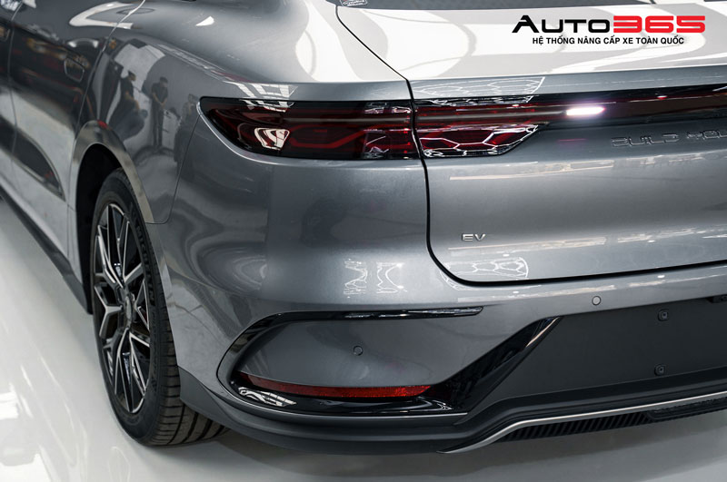 cach-cham-soc-xe-sau-khi-dan-ppf-de-lop-phim-luon-trong-suot (1).jpg