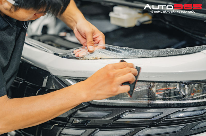 cach-cham-soc-xe-sau-khi-dan-ppf-de-lop-phim-luon-trong-suot (4).jpg