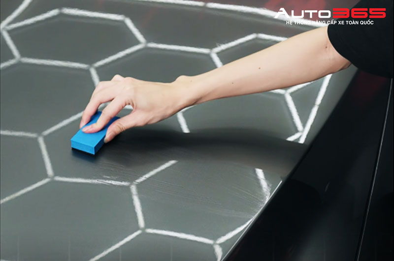 cach-cham-soc-xe-sau-khi-dan-ppf-de-lop-phim-luon-trong-suot (6).jpg