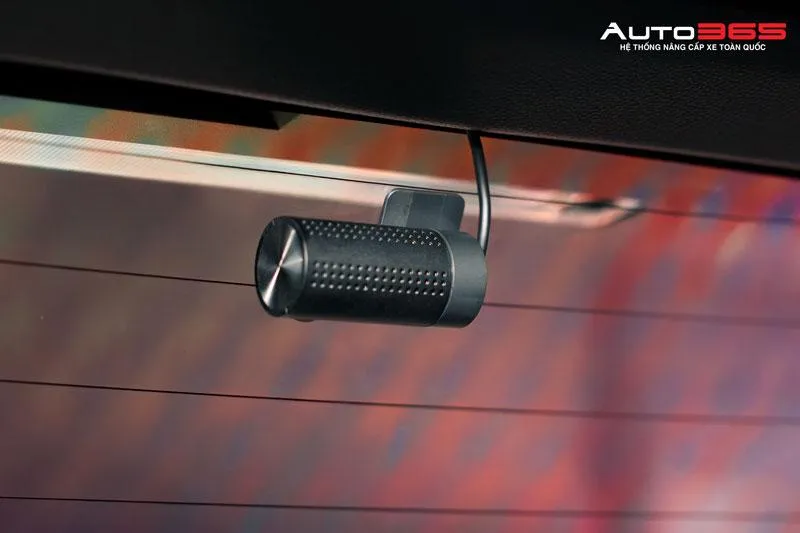 Camera sau bị lệch góc quay trên kính hậu có đường sấy