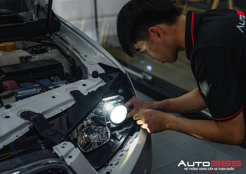 Auto365vn Can Chinh Den V30 Ultra Captiva 2016 Img 6a598da103fb76.12494219