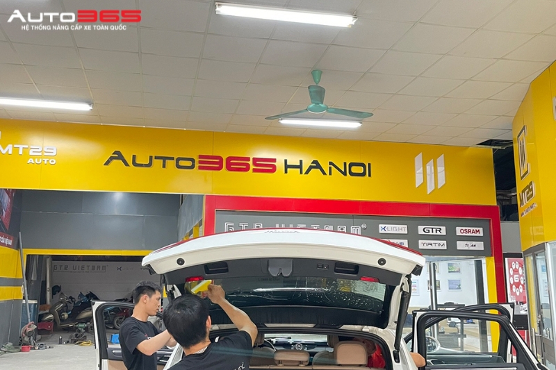 dan-phim-cach-nhiet-chinh-hang-tai-auto365-ha-noi.jpg