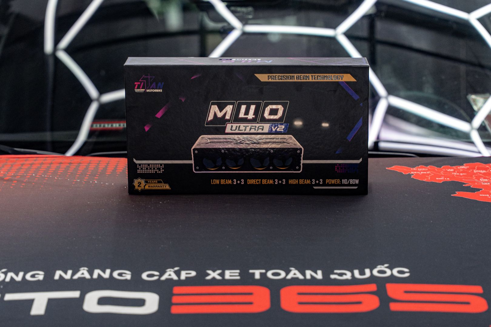Hình hộp sản phẩm Titan M40 Ultra V2 trên Hyundai Tucson tại Auto365.vn - Trụ Sở Chính