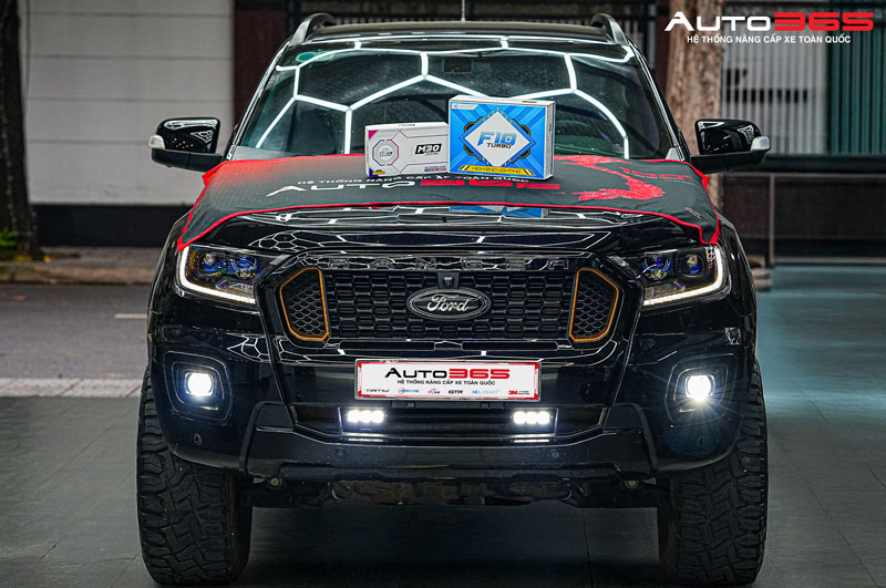 do-den-cho-xe-ban-tai-tang-tinh-tham-my-va-an-toan (1).jpg