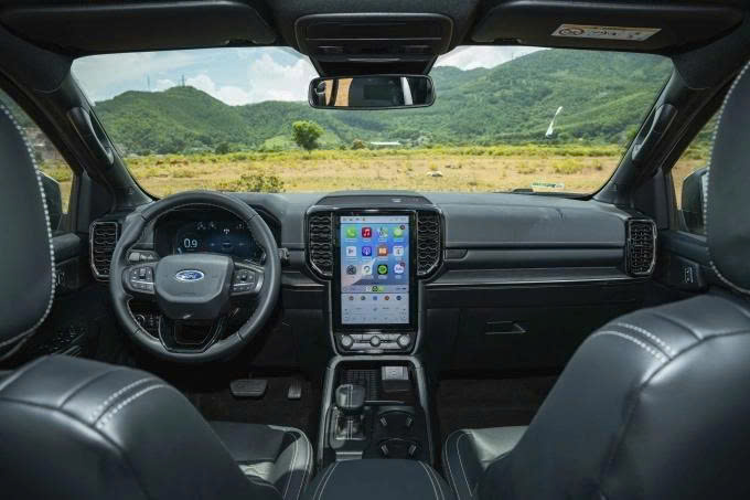 ford-everest-phien-ban-xang-1.jpg