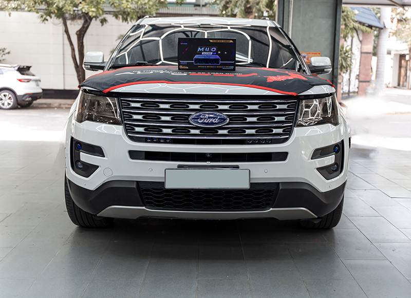 Ford Explorer Limited 2017 sau khi hoàn thiện lắp Titan M40 Ultra V2 dạng rời