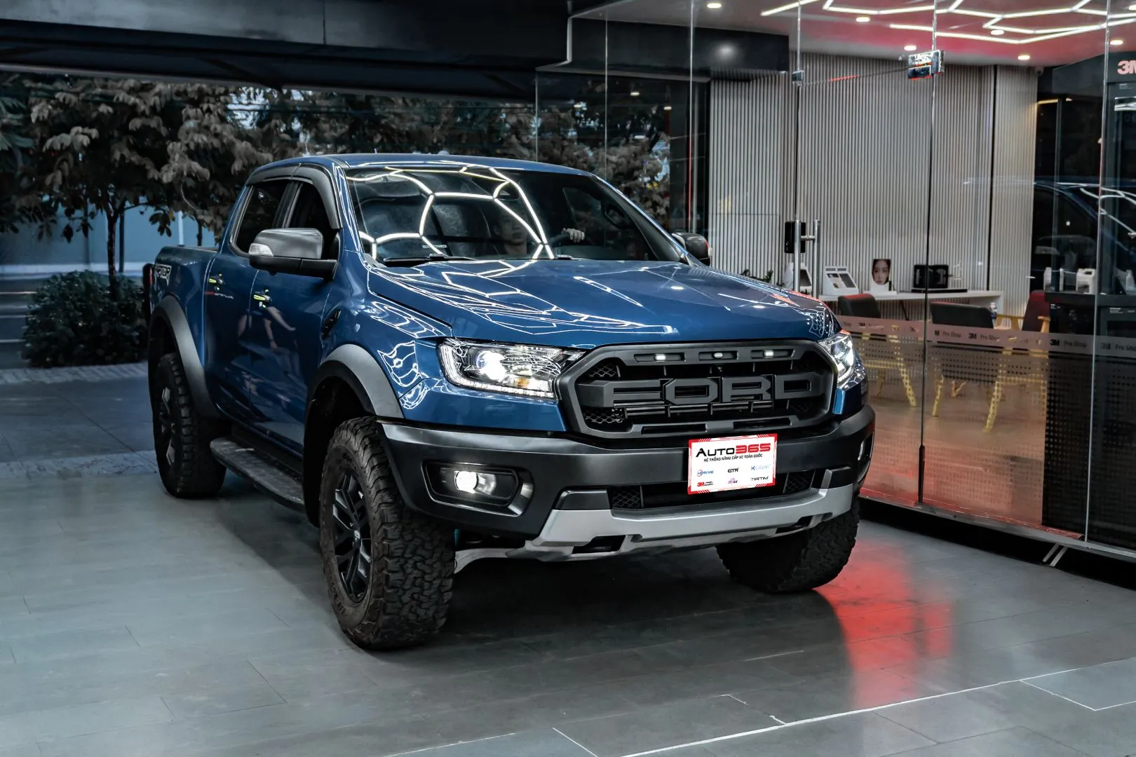 Ford Ranger Raptor 2020 khi nâng cấp bi laser Titan Platinum Plus, toàn xe góc bên trái