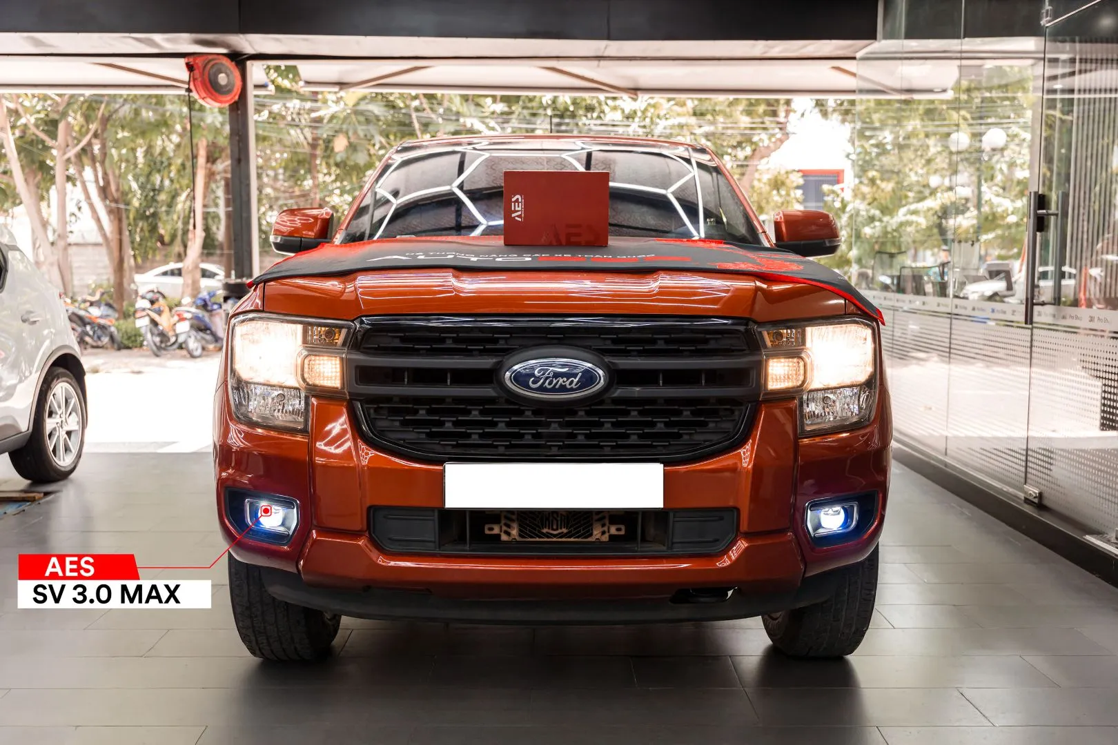 Ford Ranger XLS 2020 sau khi lắp bi gầm AES SV 3.0 Max tại Auto365 – Trụ Sở Chính.