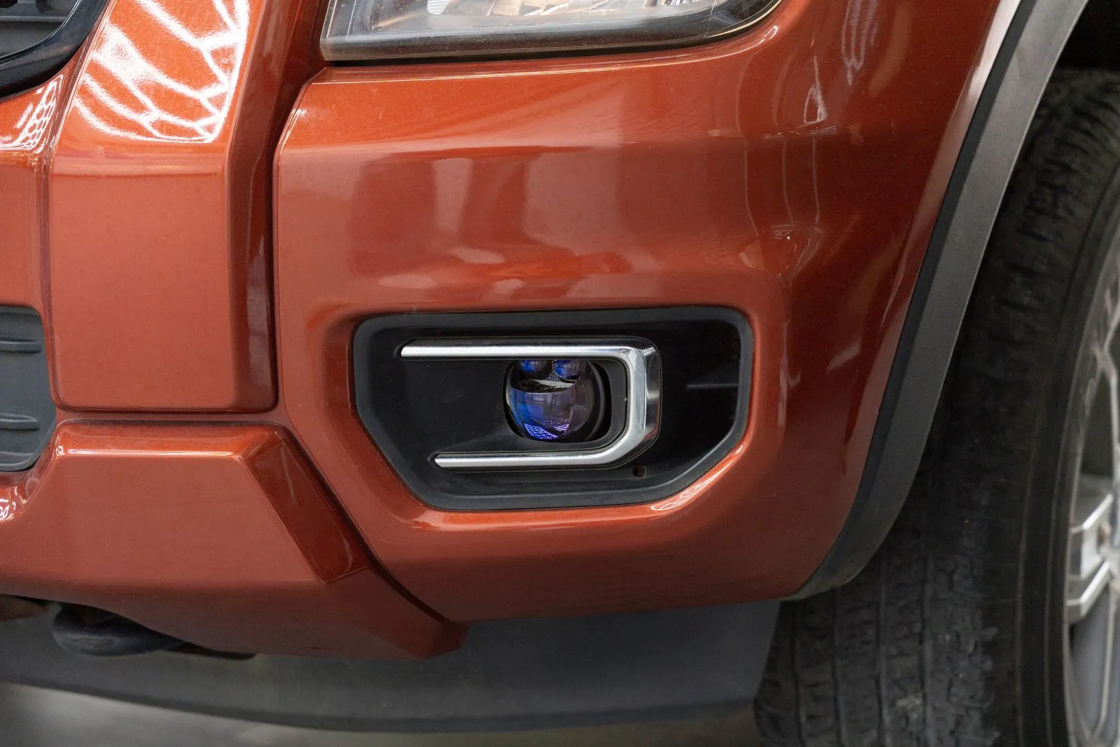 Cận cảnh vị trí lắp AES SV 3.0 Max trên Ranger XLS 2020 khi hoàn thiện.