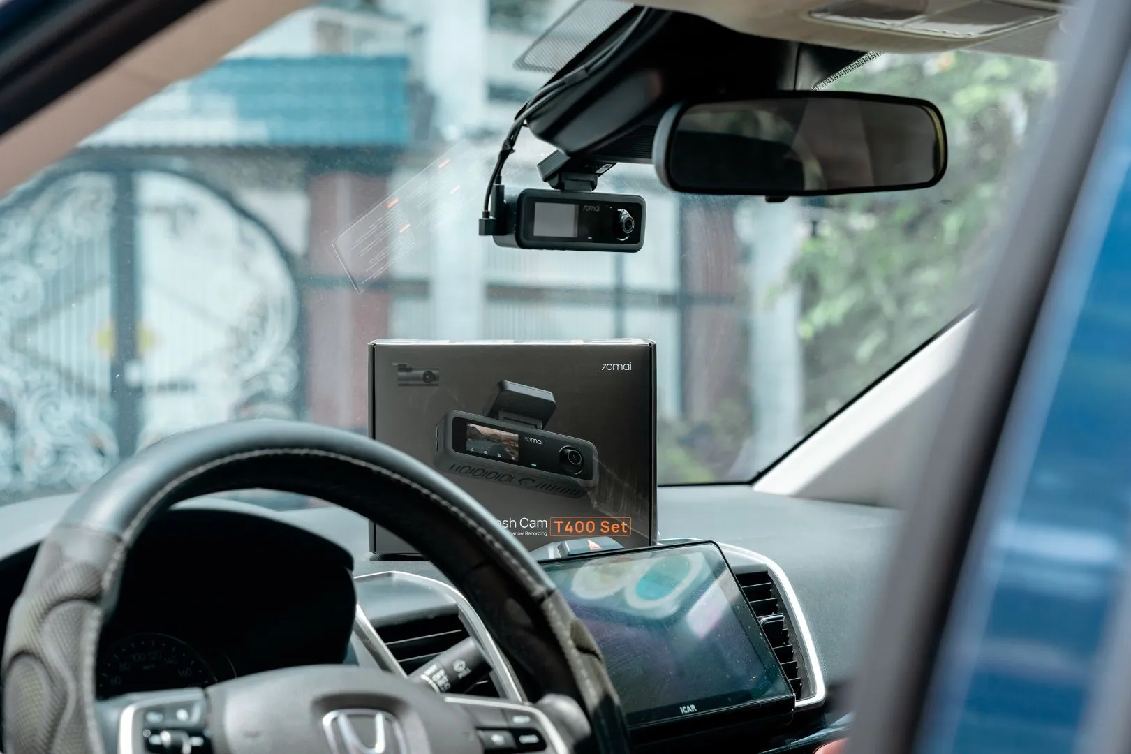Chi tiết Honda City RS 2021 lắp camera hành trình 70mai T400 Set, góc bên trái