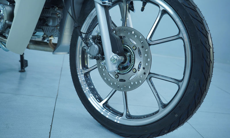 Honda-Super-Cub-C125-2026-nhap-Thai-ve-Viet-Nam-gia-hon-150-trieu (3).jpg